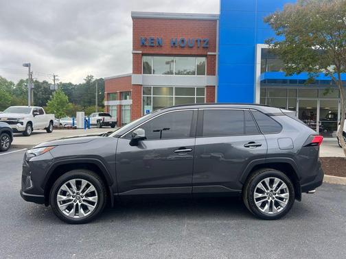 Magnetic Gray Metallic 2022 Toyota RAV4 XLE Premium