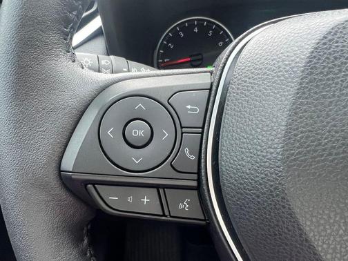 Magnetic Gray Metallic 2022 Toyota RAV4 XLE Premium