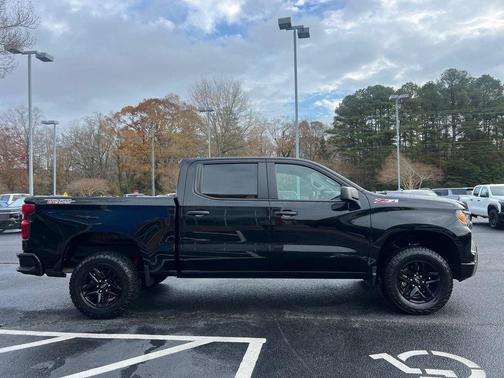 2022 Chevrolet Silverado 1500 Custom Trail Boss