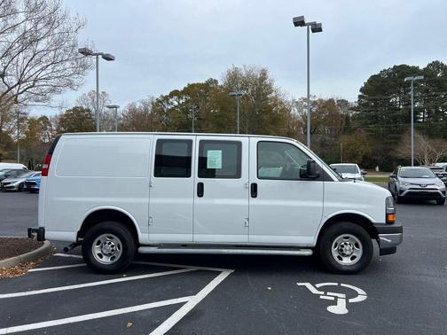 2024 Chevrolet Express 2500 RWD 2500 Regular Wheelbase WT