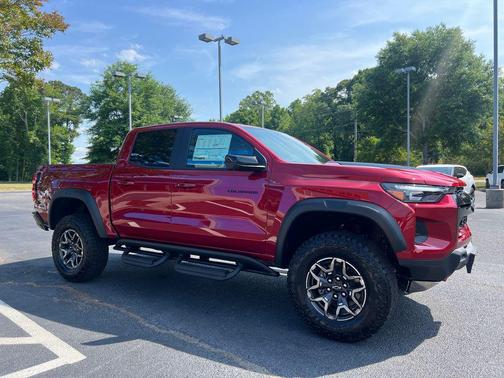 Radiant Red Tintcoat 2026 Chevrolet Colorado ZR2