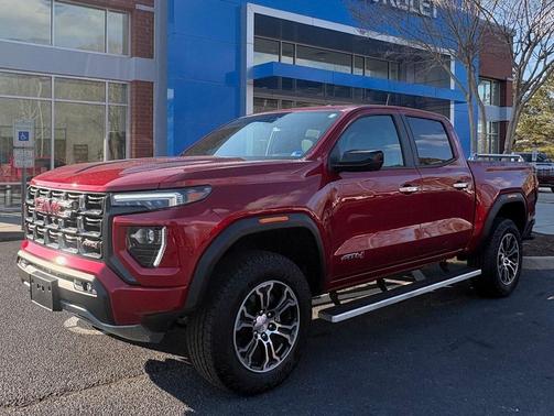 2024 GMC Canyon AT4