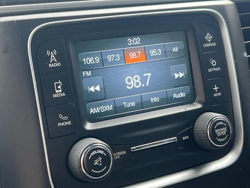 2019 RAM 1500 SLT