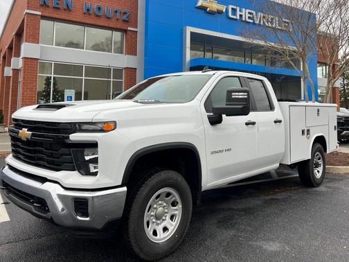 2026 Chevrolet Silverado 3500 WT