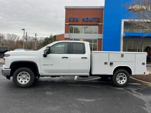 2026 Chevrolet Silverado 3500 WT
