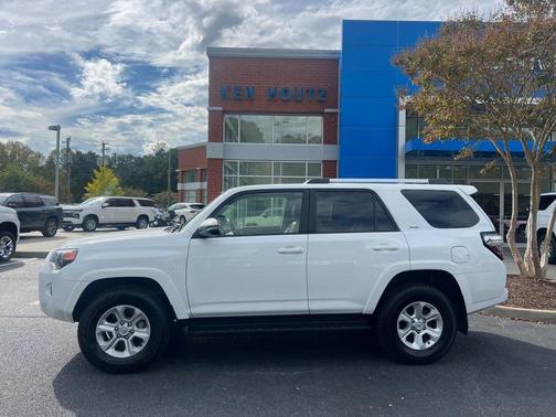 2024 Toyota 4Runner SR5 Premium