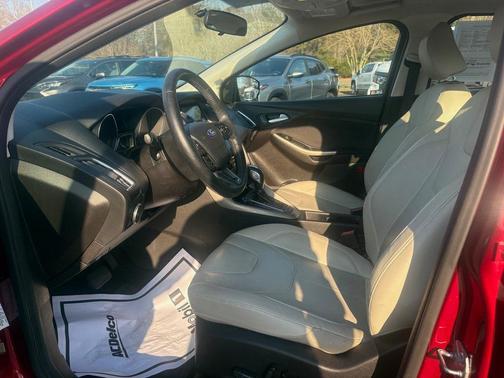 2017 Ford Focus Titanium