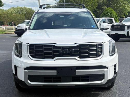 Glacial White Pearl 2024 Kia Telluride S