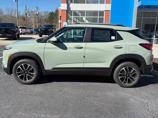Cacti Green 2026 Chevrolet Trailblazer LT