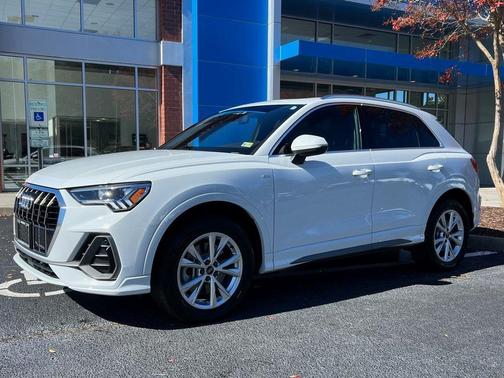 2023 Audi Q3 Premium 45 TFSI S line quattro Tiptronic