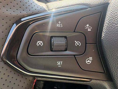 Sterligray 2026 Chevrolet Trax FWD 1RS