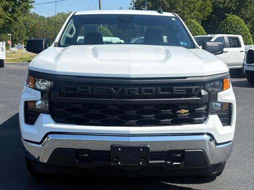 Summit White 2025 Chevrolet Silverado 1500 WT