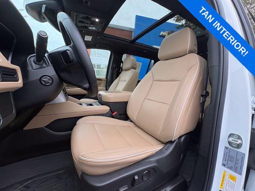 Summit White 2024 Chevrolet Suburban Premier