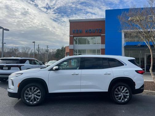 2025 Buick Enclave Preferred FWD