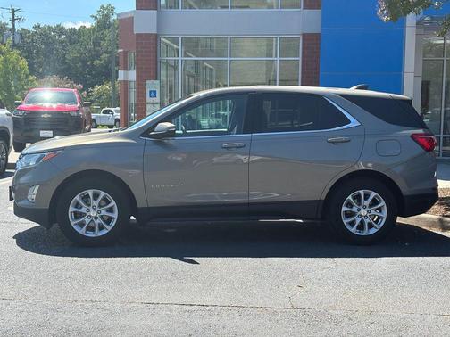Pepperdust Metallic 2018 Chevrolet Equinox LT