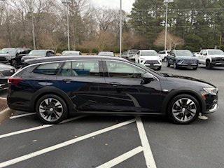 2018 Buick Regal TourX Essence
