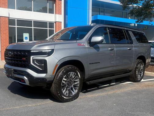 Sterling Gray Metallic 2026 Chevrolet Suburban Z71, 4WD