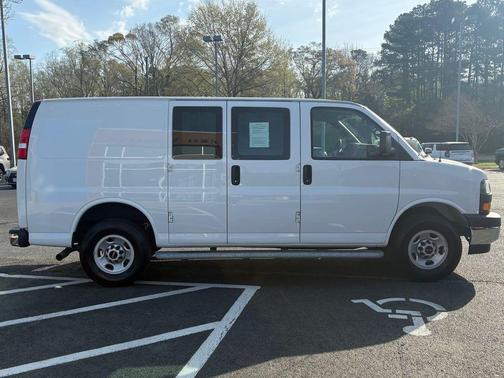 2024 GMC Savana 2500 Work Van