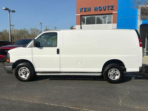 2024 GMC Savana 2500 Work Van