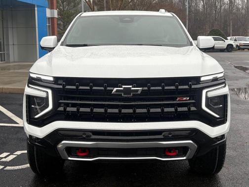 2026 Chevrolet Suburban Z71, 4WD