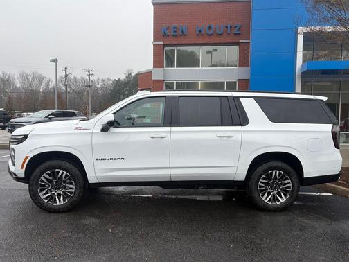 2026 Chevrolet Suburban Z71, 4WD