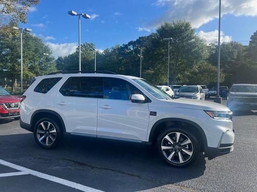 2025 Honda Pilot Elite