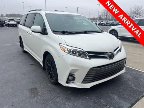 2018 Toyota Sienna L