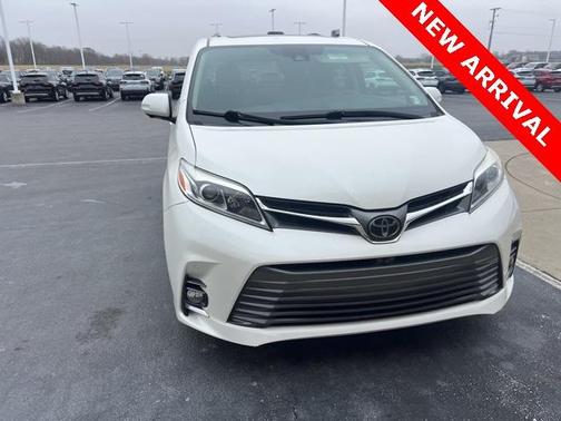 2018 Toyota Sienna L