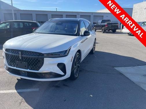 2024 Lincoln Nautilus Black Label