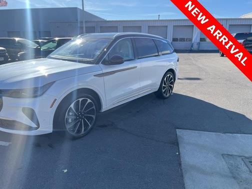 2024 Lincoln Nautilus Black Label