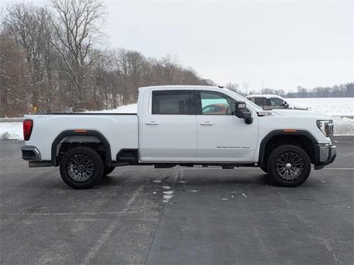 2024 GMC Sierra 2500 SLE