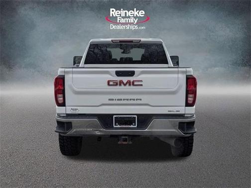 2024 GMC Sierra 2500 SLE