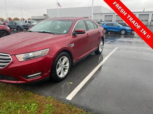 2016 Ford Taurus SEL
