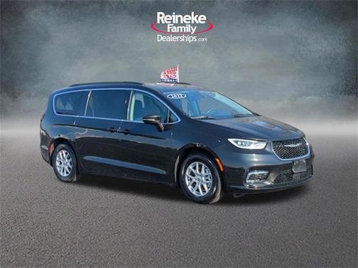2022 Chrysler Pacifica Touring-L