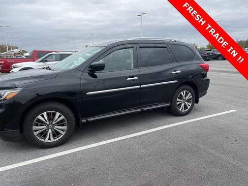 2019 Nissan Pathfinder S