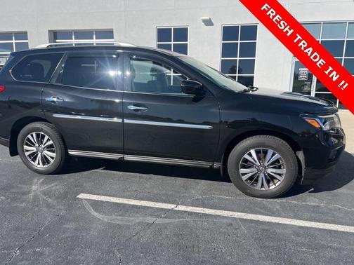 2019 Nissan Pathfinder S