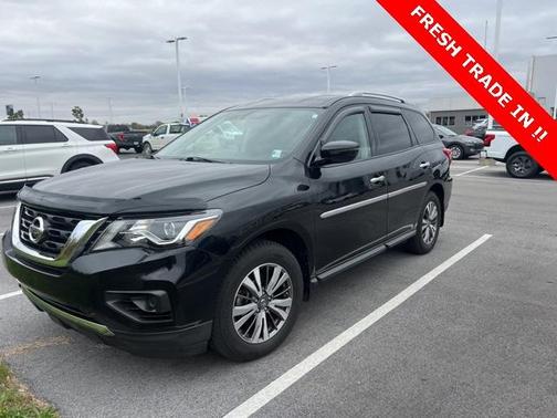 2019 Nissan Pathfinder S