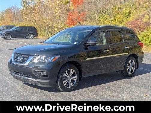 2019 Nissan Pathfinder S