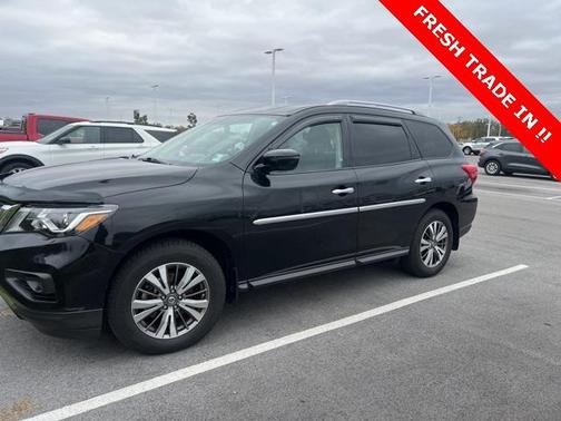 2019 Nissan Pathfinder S