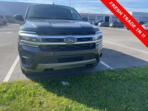 2022 Ford Expedition Max XLT