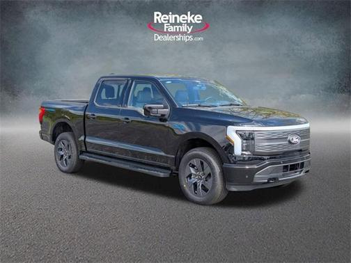 2025 Ford F-150 Lightning LARIAT
