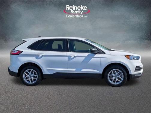2021 Ford Edge SE