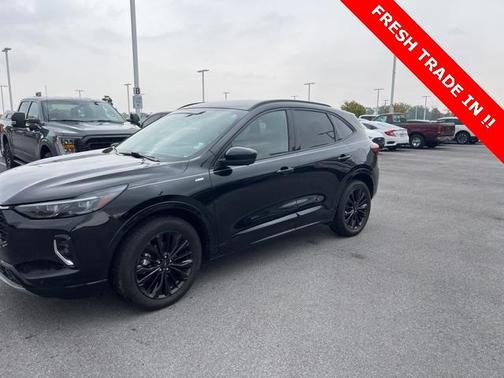2023 Ford Escape ST-Line Elite