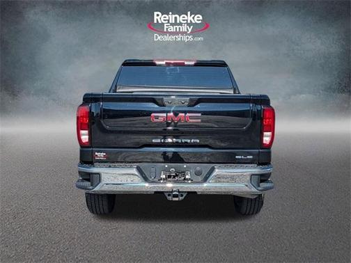 2022 GMC Sierra 1500 SLE