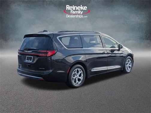 2022 Chrysler Pacifica Limited