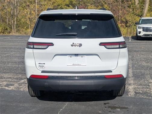 2024 Jeep Grand Cherokee L Laredo