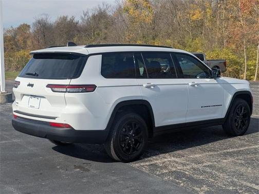 2024 Jeep Grand Cherokee L Laredo