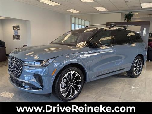 2025 Lincoln Nautilus Reserve