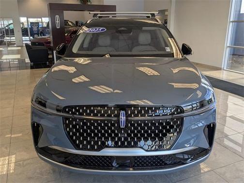 2025 Lincoln Nautilus Reserve