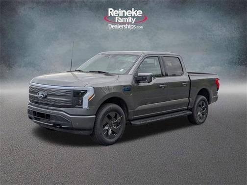 2025 Ford F-150 Lightning LARIAT